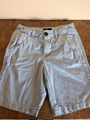 AMERICAN EAGLE OUTFITTERS LIGHT BLUE CAPRI SHORTS CLASSIC FIT BOYS SIZE 26