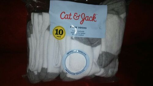 Boys 10 pack crew socks new in opened package fits shoe size 5 1/2-8.5