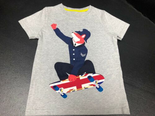 Mini Boden Boy’s Size 5/6 Gray Short Sleeve Fox On Skateboard T-Shirt Great