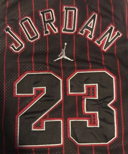 Nike Jordan Jersey Youth/Kid Sz Medium Black Red Used Pinstripes