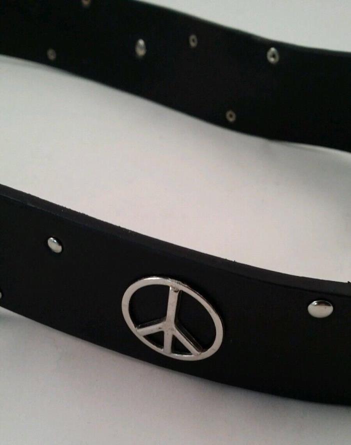 Justice Peace Sign Buckle and Belt Size Small 30 last hole will go smaller