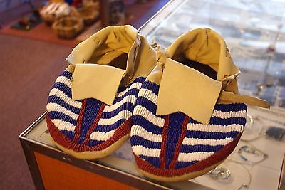 mens fully beaded striped leather mocassins size 11 M