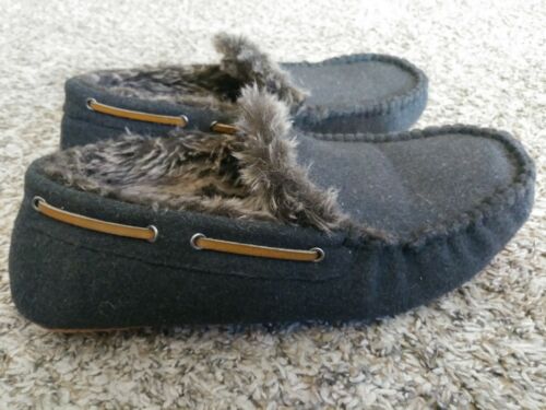 H & M Felted Slippers with leather accent. Faux fur lined. Mens 10.5 M EUC gray