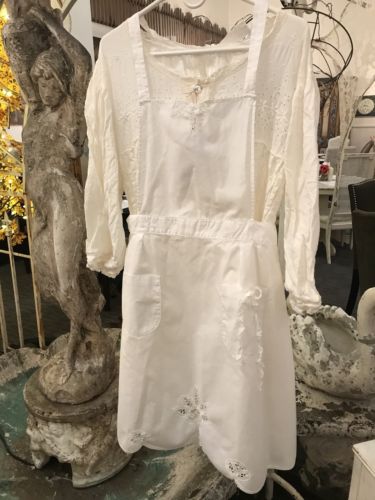 NWT Sweet 1940’s White Car-Olina Rain Reconstructed Cotton French Apron