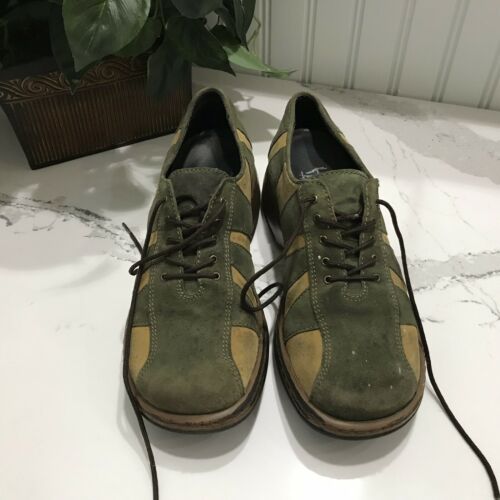 Vintage Dansko Suede Shoes.