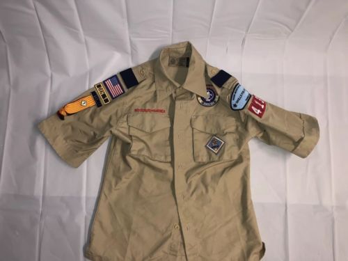 YOUTH BOY SCOUTS OF AMERICA TAN KHAKI SHIRT PINS MEDALS PA SIZE M