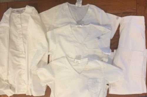 Butter Soft Scrubs Lot Women's Small White 5 Items Tops & Pants Good Shape (C1)