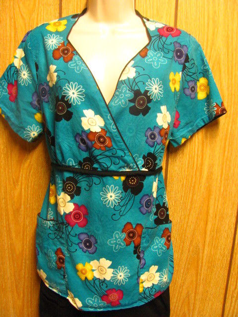 SB Scrubs Set, Top Size Medium, Pants Size Small