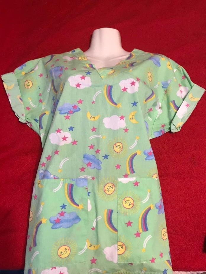 WOMENS SHIRT SZ MEDIUM JAYLYN/ PANTS SZ SML NATURAL COMFORT SCRUBS V-NECK