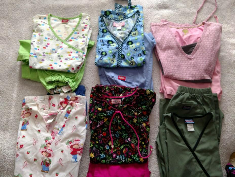 Lot Of 6 - Women's Scrub Sets, Size Small