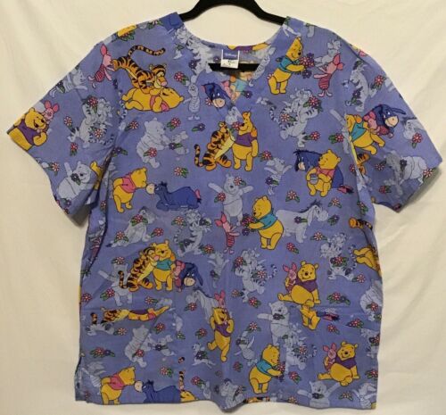Winnie the Pooh Scrub Top XL womens Disney EUC 2 Pocket extra-large