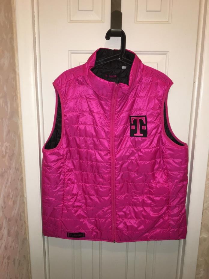 Lot of 9 T-Mobile Uniform Shirts and Puffer Vest Size XL