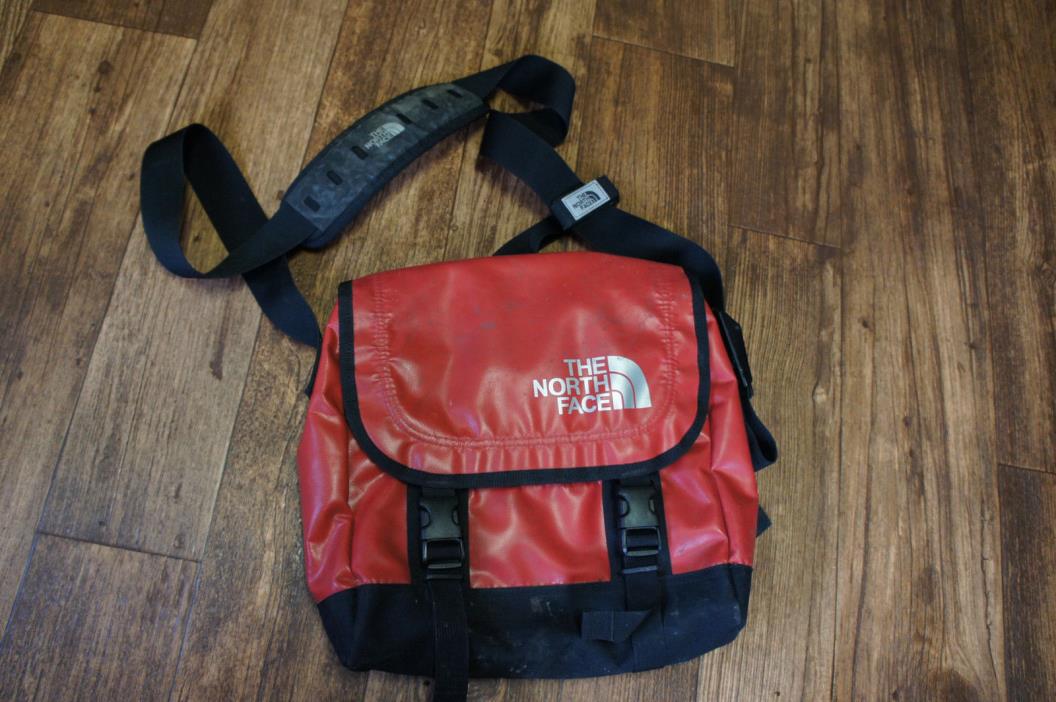Vtg The North Face Base Camp Basecamp Sz S Red PVC Messenger Shoulder Gear Bag