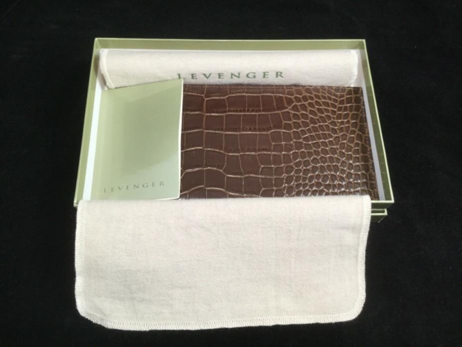 Levenger-The Shirt Pocket Briefcase-Brown/Mocha Leather.                  *605