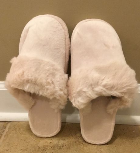 NEW Pottery Barn MEDIUM Tonal Colored Faux Fur Slippers LIGHT PINK