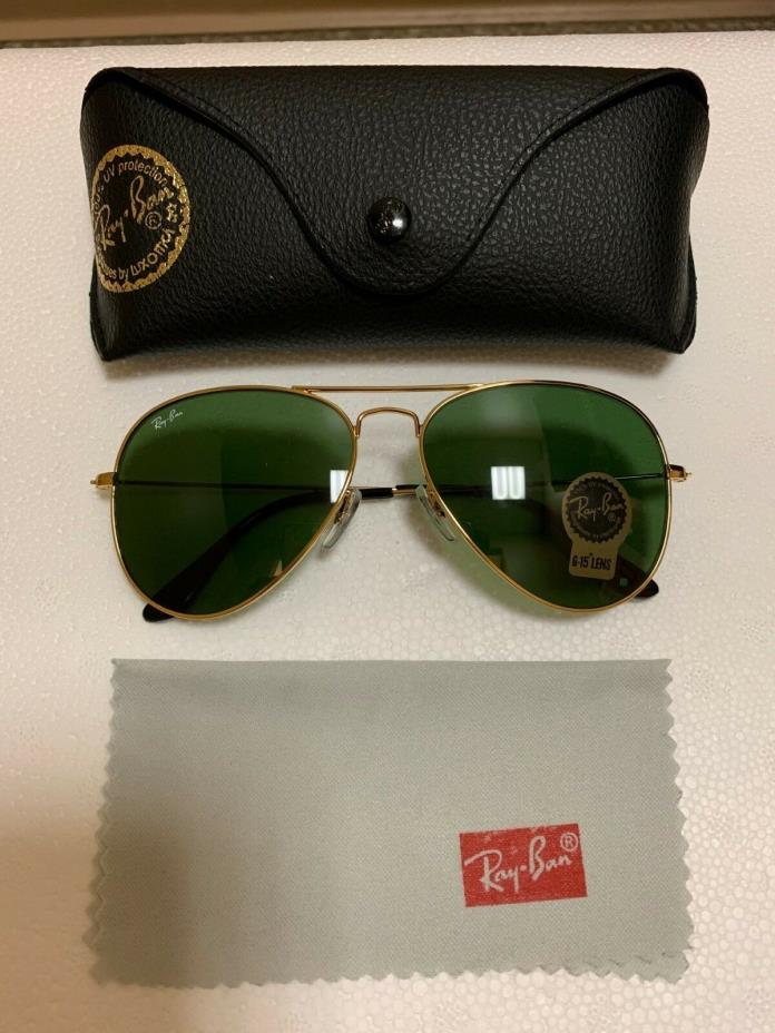 Ray-Ban RB3026 Unisex Aviator Sunglasses with Gold Frame and Green Lens