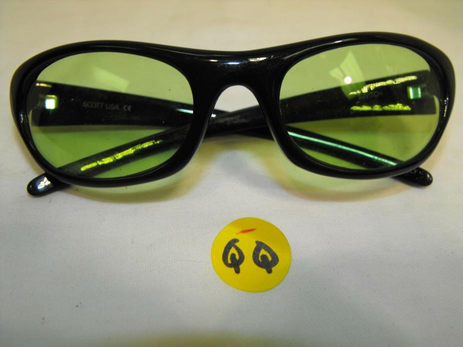 SCOTT SUNGLASSES UNISEX SWITCH BLACK FRAMES/GREEN LENSES
