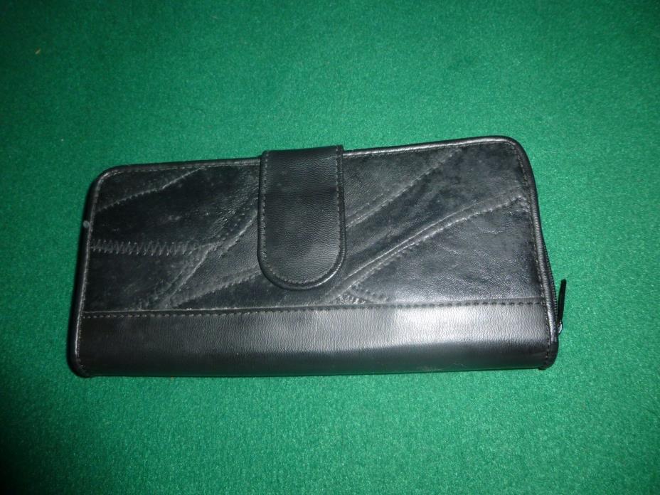 Ladie's Black Patchwork Leather Checkbook Wallet - 7 1/2