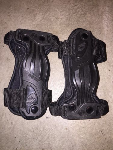 Rollerblade wrist protector size large