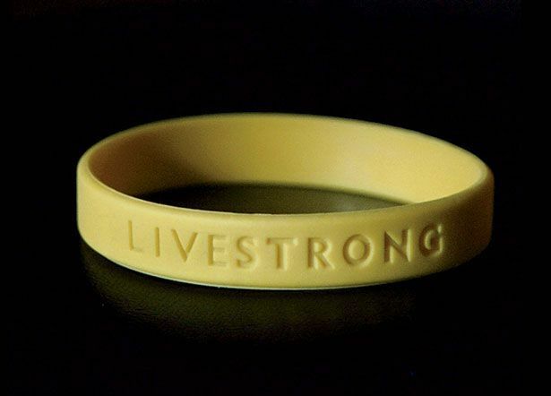 LIVESTRONG LIVE STRONG 100% AUTHENTIC BRACELET NEW!