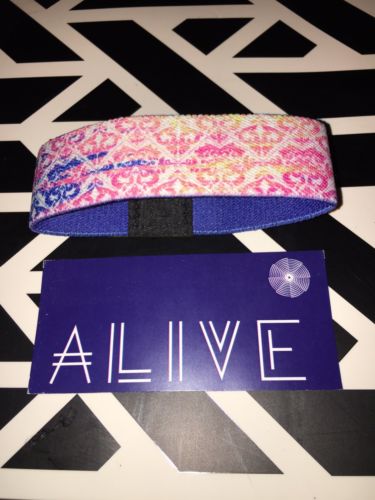 ZOX Very Rare Alive- Paper Card Mashup