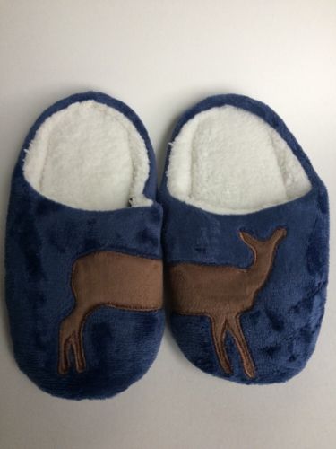 Soft And Cozy Sherpa Slipper With Brown Deer Applique Blue, M