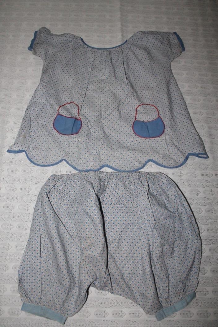 VINTAGE 1930'S CHILDS SMOCK/TOP AND BLOOMERS FEED SACK FABRIC SOO SWEET