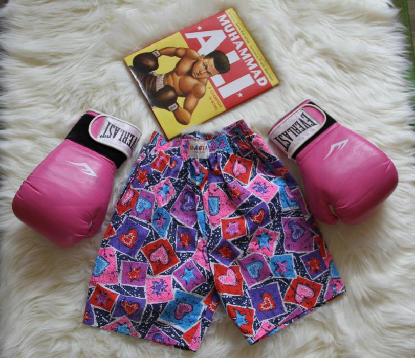 vintage Magen shorts Size 14 kids boxing print 1990s starts hearts USA VTG