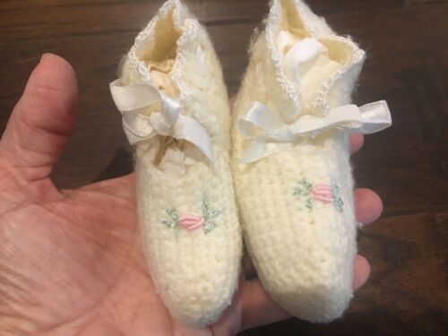 Vintage Hand Crocheted Baby Shoes Cream With Pink Rosebud
