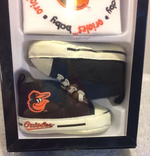Baltimore Orioles MLB Infant  Bib And Shoe Set  New Gift Set