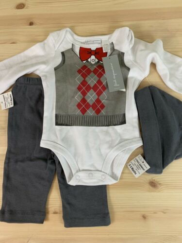 New Baby Boys 3-piece Outfit Bodysuit Pants Hat 0-3 Mo Bow tie First Impressions