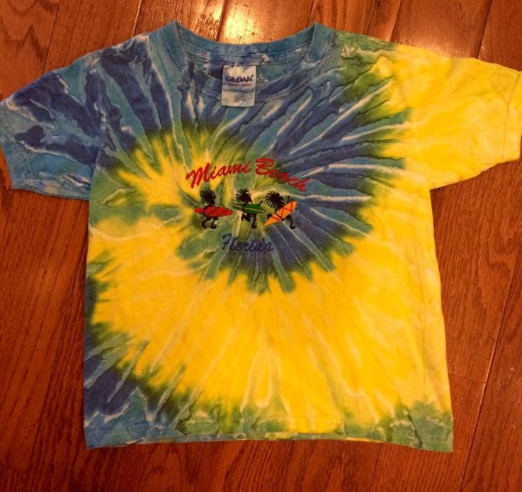 Boys Miami Beach, Florida tie die T-shirt, XS, great condition.n