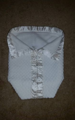 Vintage Baby Girl Boy Bunting Blanket White Satin Trim Warm Christening