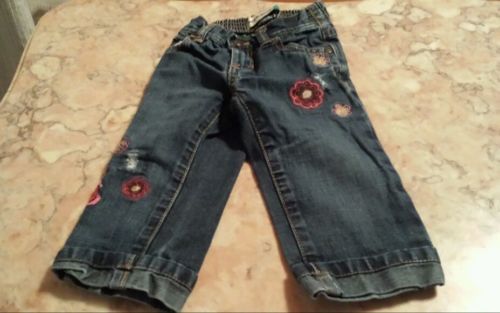 Old Navy 18 - 24 flower boyfriend jeans girls baby toddler clothes