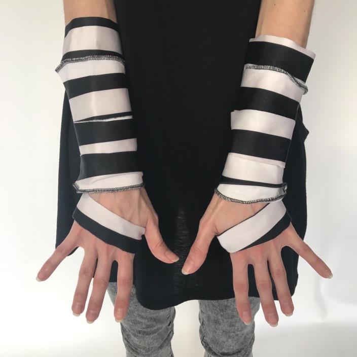 Mummy Gloves White Black Arm Cuffs Cut Striped Fingerless Anime Cosplay Prisoner