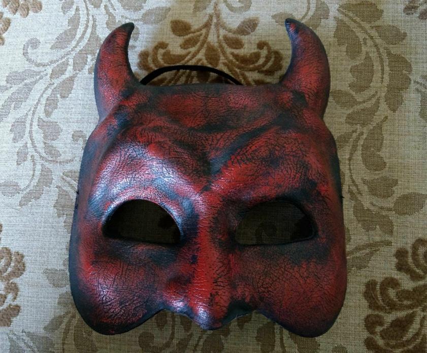 Devil Diavolo Red Mask Mardi Gras Venetian-style Masquerade Gorgeous Not Worn