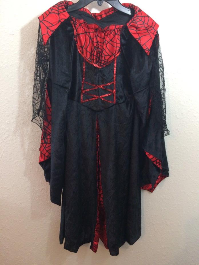Vampire Costume Girls Costume Size 6-8 Black Velvet Red Satin Lace Sleeves