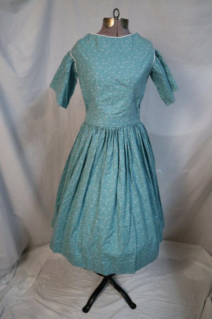 Civil War 1861-1865 Young Ladies Day Dress Short Sleeved Reproduction Gown