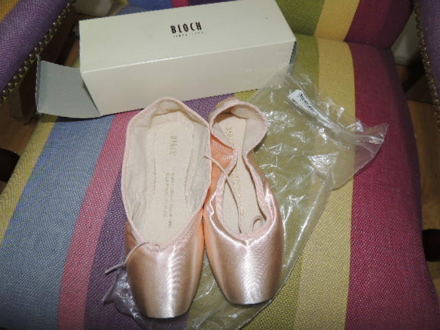 Bloch Size 7.5D  Pointe Toe Alpha Ballet Point Shoes NEW W/Box
