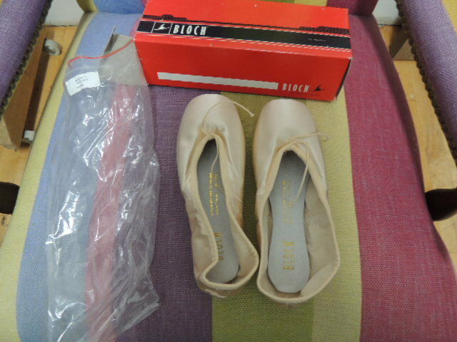 Bloch Size 7.5XX Pointe Toe Alpha Ballet Point Shoes NEW W/Box