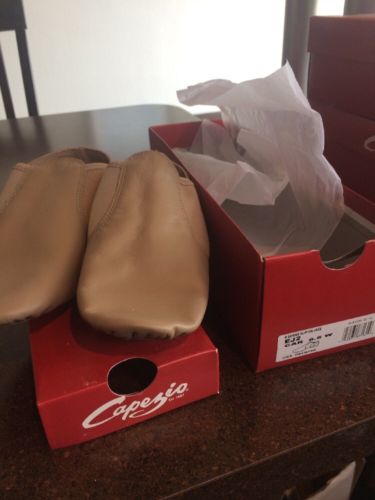 CAPEZIO jazz shoes 6.5 WIDE NIB