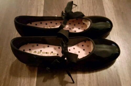 Capezio Black Tap Shoes Size 6 6.5 New Snap Tie