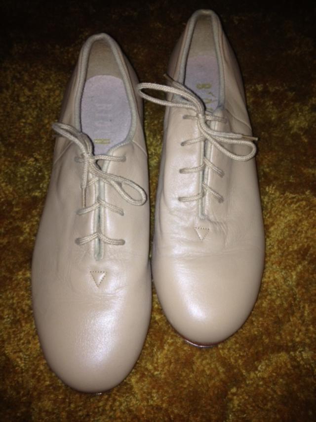 Bloch Shockwave TAP dance woman's shoes size 9 M soft leather tie tan