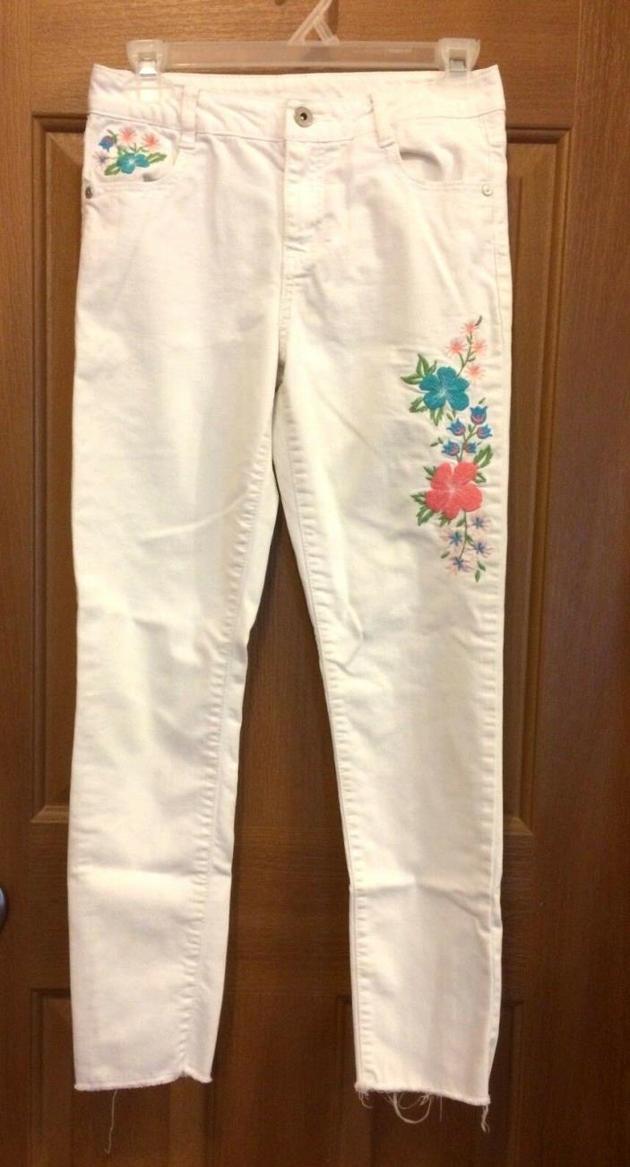 Arizona Jeans White With Embroidered Flowers Stretch Jeans Girls Size 16 Reg