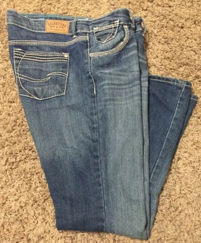 Girls Levi’s Super Skinny Blue Denim Jeans, Size 12.5 Plus