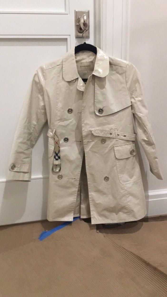 burberry trench coat kids RETIRED (size 10y kids) light beige. no defects