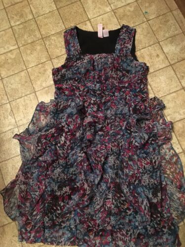 Adorable Hype Girls Size 8 Ruffles Up And Down EUC