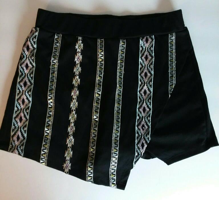 About A Girl Skort Shorts-Junior Sm-Black-Embroidery-Envelope Style-Tribal-NWOT