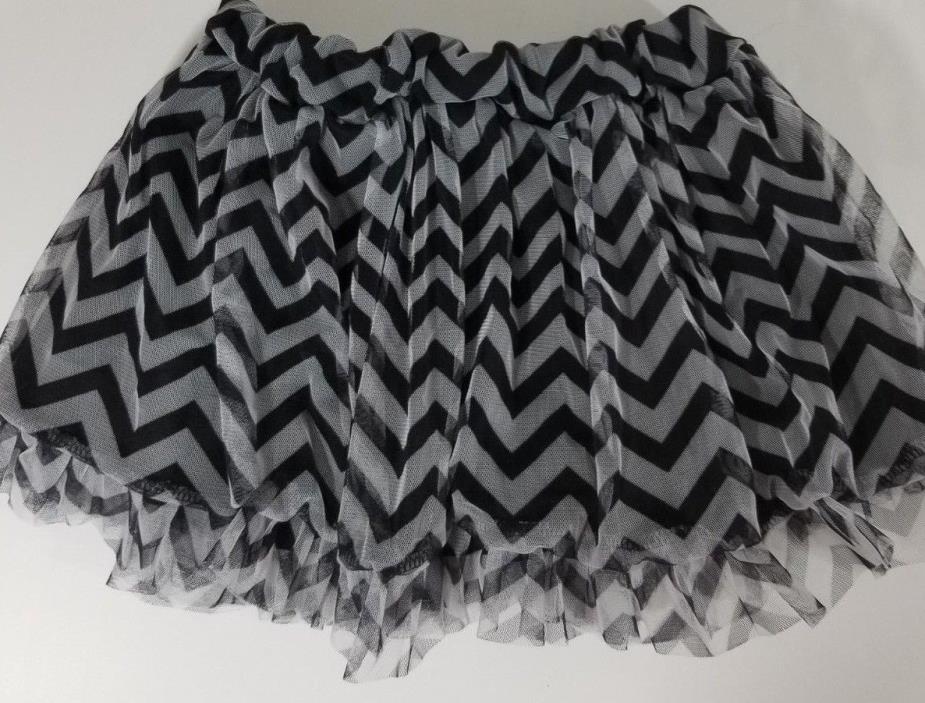 Piper Girls Tutu Skirt Skort Medium 7/8 Black White Chevron Built in Shorts