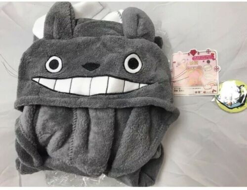 Kids Soft Hooded Gray and White Animal Bathrobe/Towel with Button